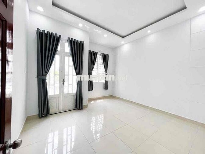 BÁN NHÀ HUỲNH TẤN PHÁT 3 TẦNG HẺM XE HƠI CHỈ 5.8T