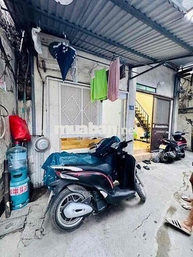 Mình cần bán gấp nhà mặt hẻm 20m2 x2,5 tầng,Bùi Xương Trạch