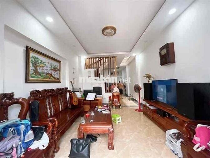 BÁN NHÀ HUỲNH TẤN PHÁT 3 TẦNG CHỈ 5.3T SẠCH SẼ.THOÁNG MÁT