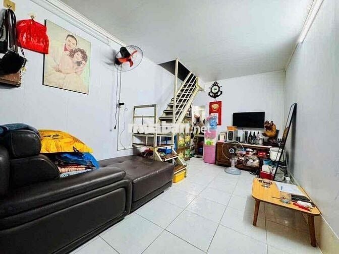 Mình cần bán gấp nhà mặt hẻm 20m2 x2,5 tầng,Bùi Xương Trạch