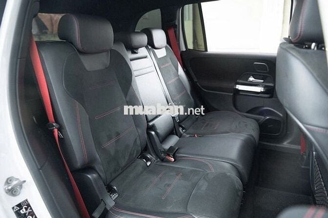 MERCEDES-BENZ GLB 35 AMG 2022