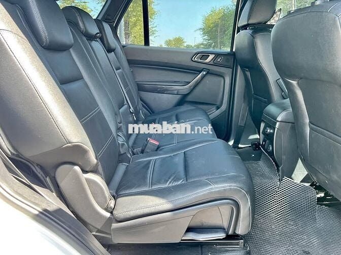 Ford Everest 2022 Titanium 2.0L 4x2 AT - 32,000 km