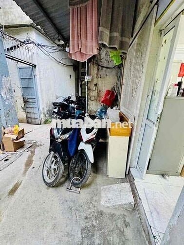 Mình cần bán gấp nhà mặt hẻm 20m2 x2,5 tầng,Bùi Xương Trạch