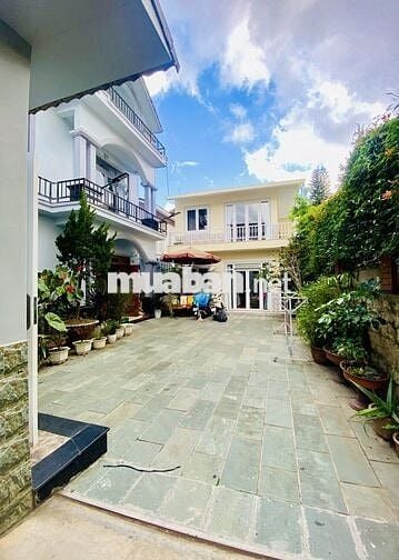 Cho thuê căn hộ 2pn Đà Lạt nội thất đẹp hiện đại khu villa yên tĩnh