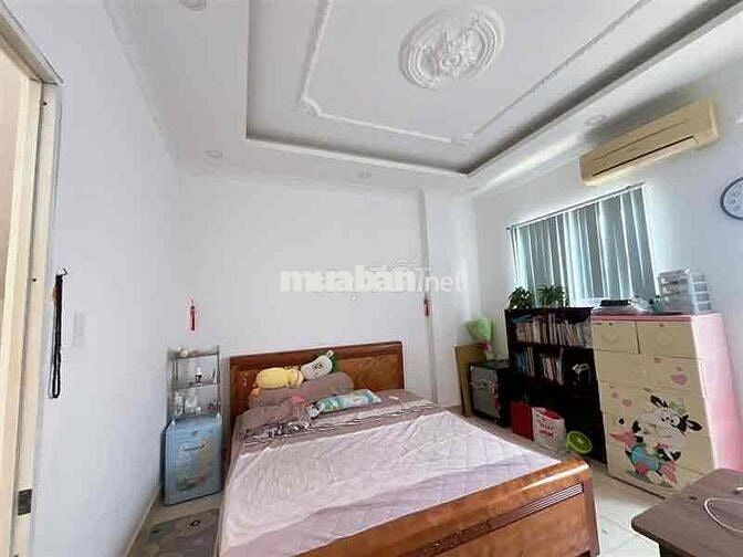 BÁN NHÀ HUỲNH TẤN PHÁT 3 TẦNG CHỈ 5.3T SẠCH SẼ.THOÁNG MÁT
