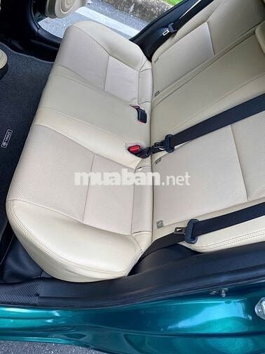 gia đình đổi xe 7 chổ bán Toyota Yaris nhập Thái