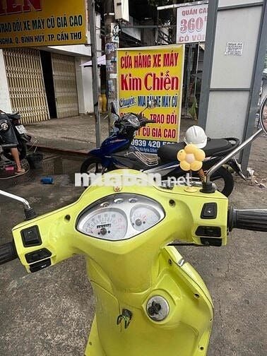 Attila Elizrbeth xe đẹp máy chất
