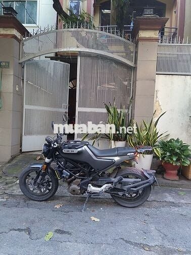 Husqvarna Svartpilen 401 HQCN