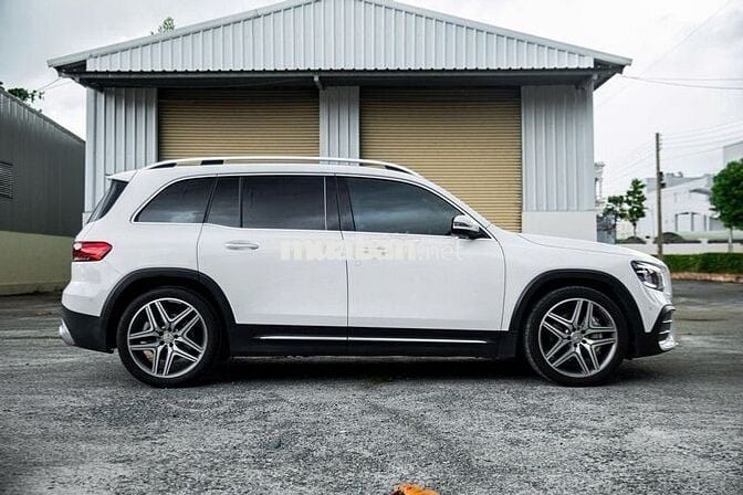 MERCEDES-BENZ GLB 35 AMG 2022