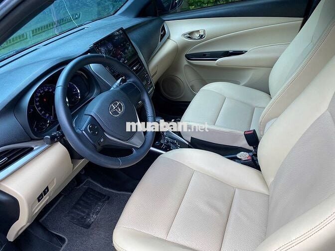 gia đình đổi xe 7 chổ bán Toyota Yaris nhập Thái