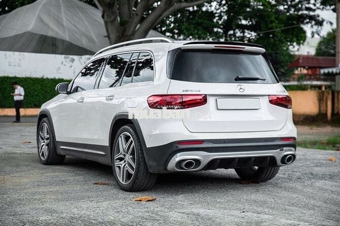 MERCEDES-BENZ GLB 35 AMG 2022