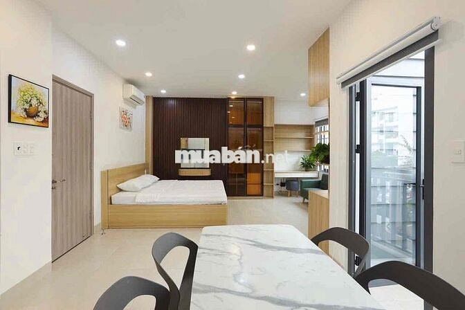 Thang Máy - Nhà Xe - Studio Cao Cấp - Nội Thất Cao Cấp - Giáp Quận 1