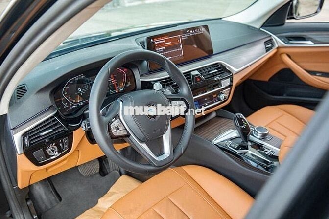 BMW 520I LUXURY LINE 2024-26000KM
