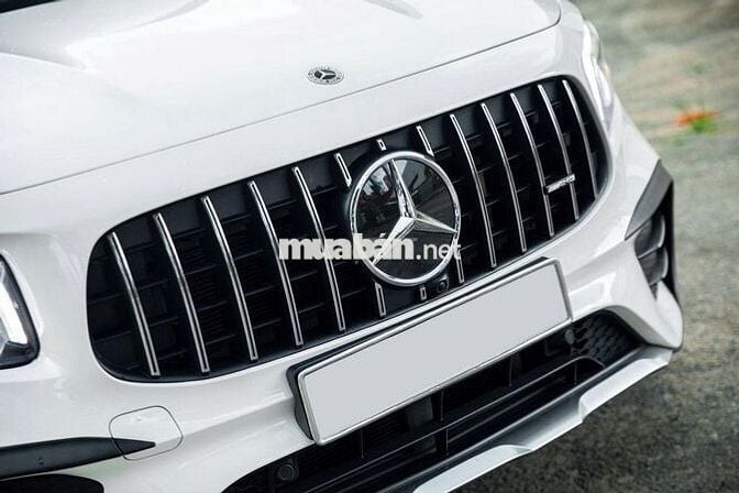 MERCEDES-BENZ GLB 35 AMG 2022