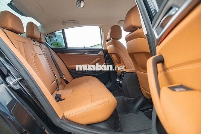 BMW 520I LUXURY LINE 2024-26000KM