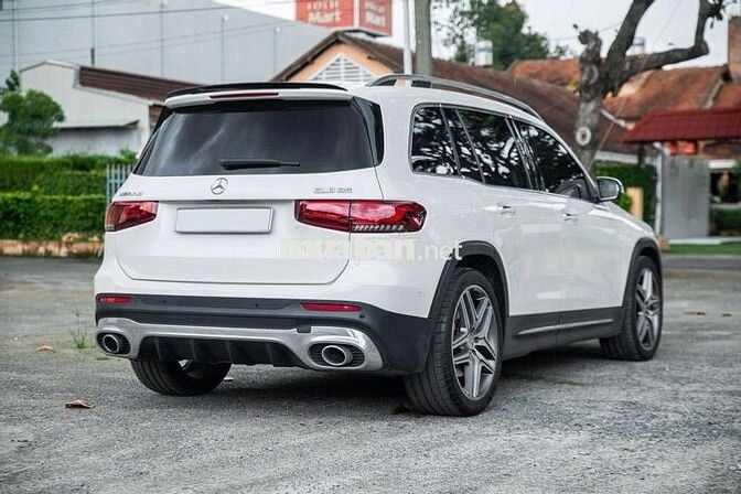 MERCEDES-BENZ GLB 35 AMG 2022