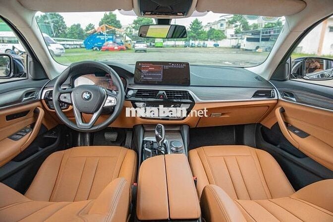 BMW 520I LUXURY LINE 2024-26000KM