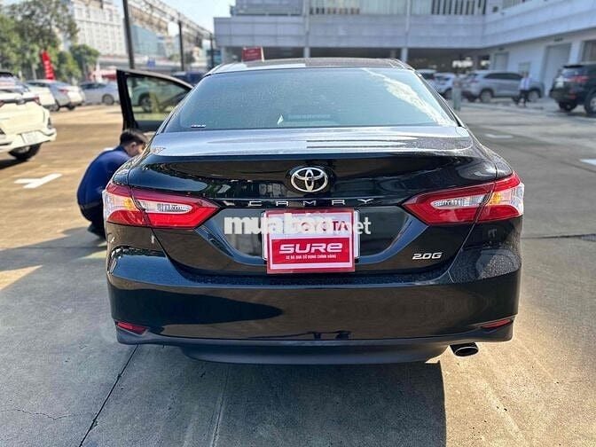 Toyota Camry 2020 2.0G - 19500 km HÃNG BH 1 năm
