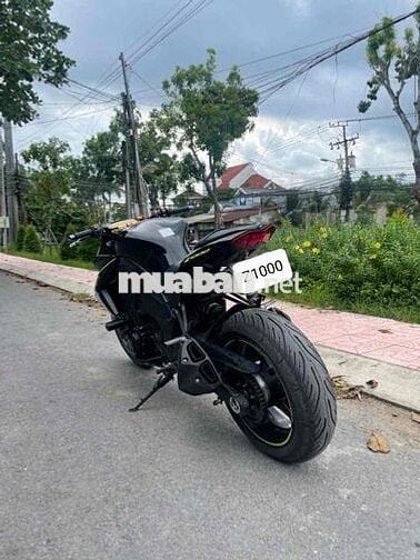 Kawasaki Z1000