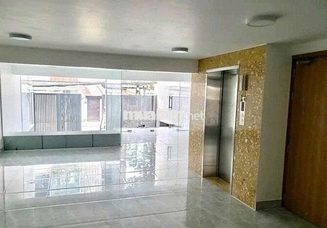 Cho thuê nhà mặt tiền Nguyễn Cư Trinh - Nguyễn Trãi, Quận 1