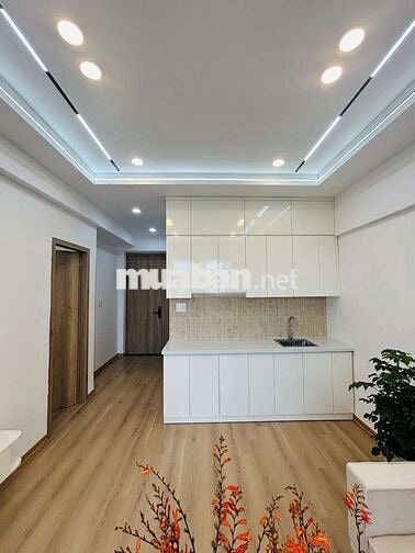Chỉ Nhỉnh 4 tỷ chung cư View hồ đền lừ.