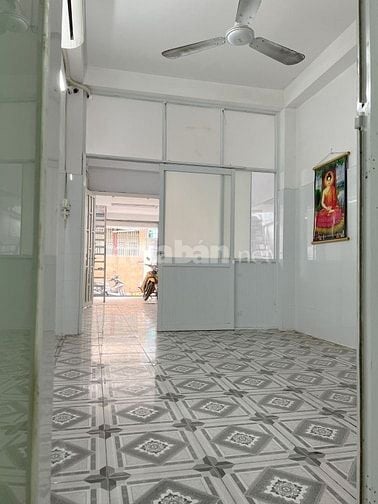 NHÀ CHO THUÊ NGUYÊN TẦNG TRỆT ĐƯỜNG PHAN ĐĂNG LƯU VÀO 50M