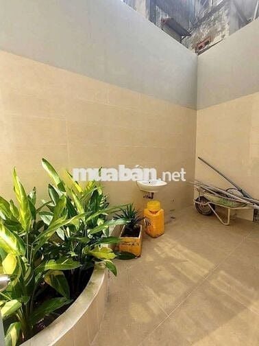 CHỦ KẸT TIỀN CẦN BÁN GẤP. NHÀ SHR. GẦN TÔ KÝ. DT: 4×19M .1LẦU.ĐƯỜNG 8M