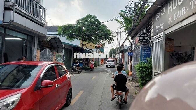 Phố Bắc Cầu 3, đất 50m², hơn 5 tỷ, tặng GPXD, sổ đẹp như tờ A4, ô tô