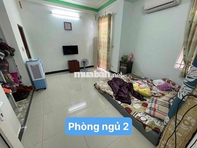 🚨 Bán nhà Cao Xuân Dục 2,5 tầng - 6 phòng ngủ. Sau 1 nhà mặt tiền - Vỹ