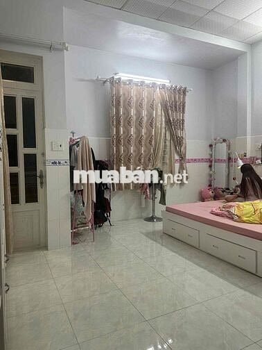 nhà mới Kinh Dương Vương 1lầu H.Tây tặng nội thất cách KDV 20m, Giá TL