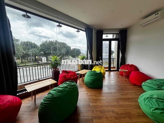 Bán nhà  mặt tiền căn gốc KĐT 5 sao Đinh Đức Thiện 3,5 tầng