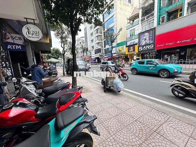Cho thuê MBKD tự do rộng 40m2 mặt tiền đường Khánh Hội