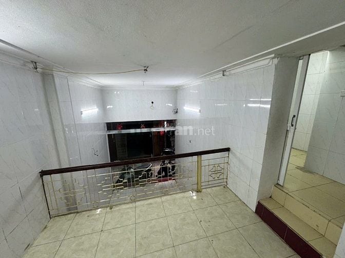 Nhà 3T mặt ngõ Văn Hương ngõ 3,5m oto 5 tạ đỗ cửa kd sầm uất dt 22m