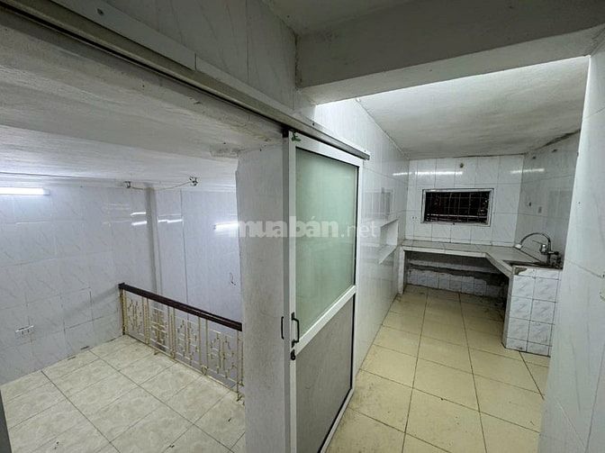 Nhà 3T mặt ngõ Văn Hương ngõ 3,5m oto 5 tạ đỗ cửa kd sầm uất dt 22m