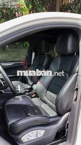 Porsche Macan 2.0 2022 - 3 Tỷ 250 Triệu