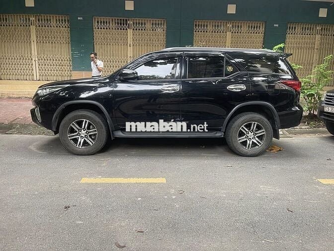 Toyota Fortuner 2019 2.4G 4x2 MT-71000km giữ gìn