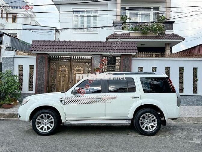 Ford Everest 2.5L 4x2 AT 2014 - 415 Triệu