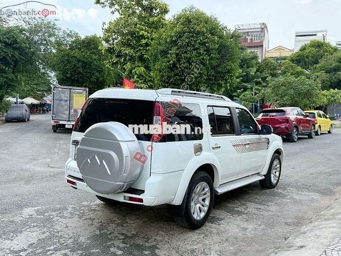 Ford Everest 2.5L 4x2 AT 2014 - 415 Triệu