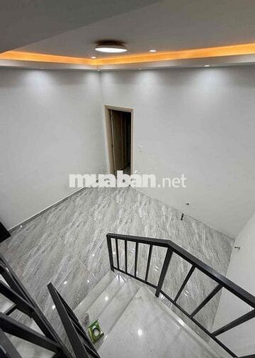 CHO THUÊ NHÀ MẶT TIỀN ĐƯỜNG SỐ CHỢ TÂN MỸ, Q7 4x20M, TRỆT LẦU