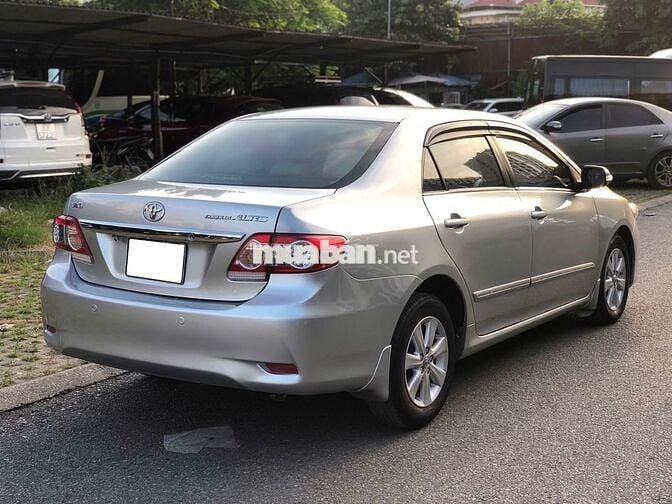 Toyota Corolla Altis 2014 1.8G AT - 120000 km
