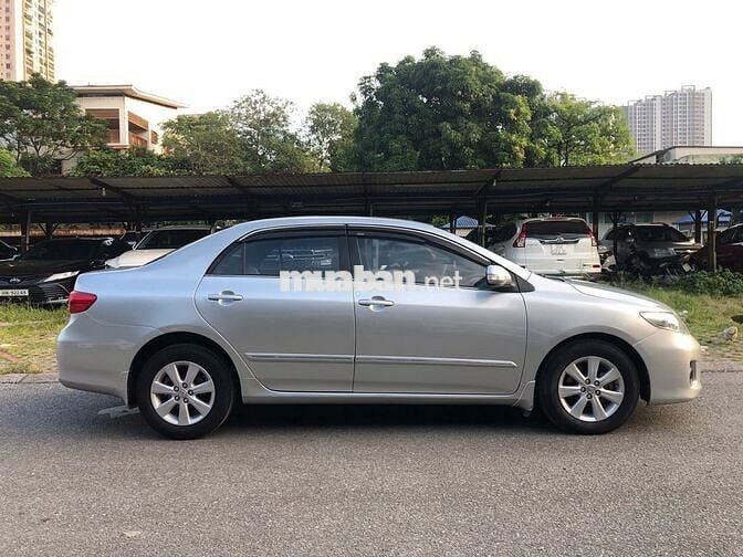 Toyota Corolla Altis 2014 1.8G AT - 120000 km