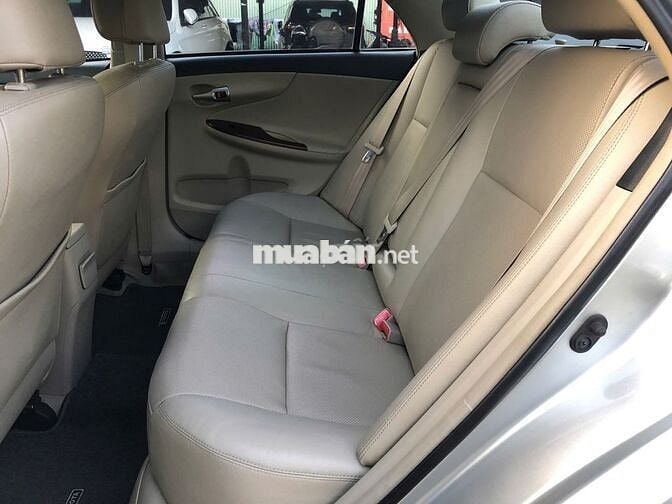 Toyota Corolla Altis 2014 1.8G AT - 120000 km