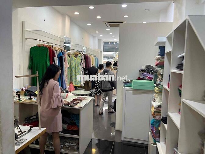 💎💎💎 ĐỐI DIỆN RẠP PHIM CINEXSTAR - MBKB ĐƯỜNG NGUYỄN TRÃI - QUẬN 1 !!!