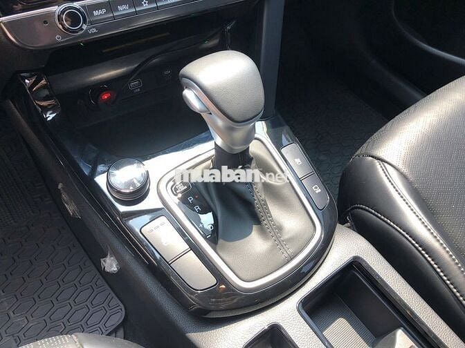 Kia Seltos 2025 Premium 1.5 AT - 2000 km