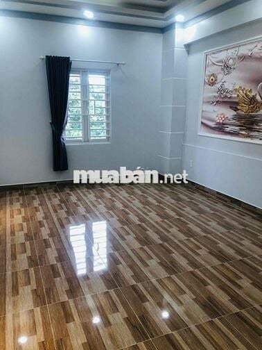 Bán nhà phố gần làng đại học thủ đức