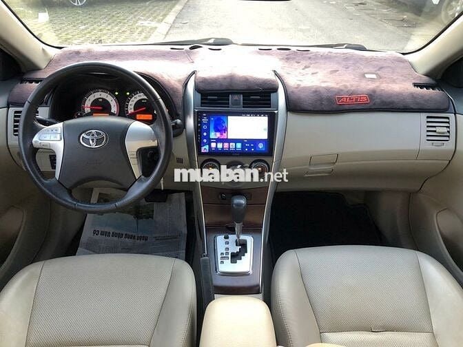 Toyota Corolla Altis 2014 1.8G AT - 120000 km