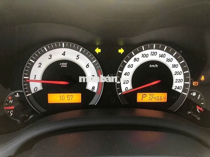 Toyota Corolla Altis 2014 1.8G AT - 120000 km