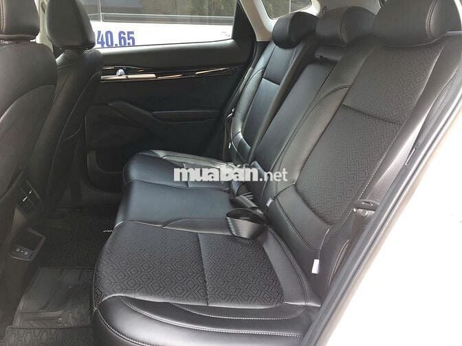 Kia Seltos 2025 Premium 1.5 AT - 2000 km