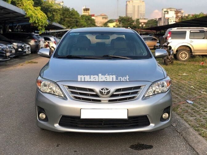 Toyota Corolla Altis 2014 1.8G AT - 120000 km