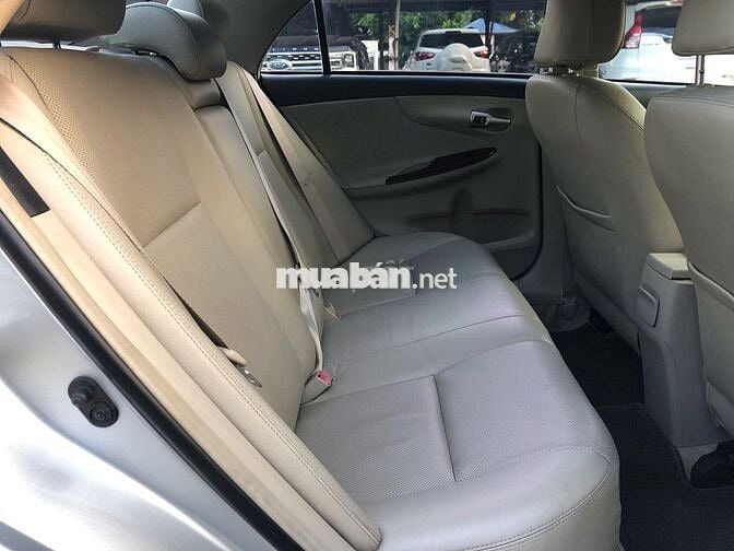 Toyota Corolla Altis 2014 1.8G AT - 120000 km
